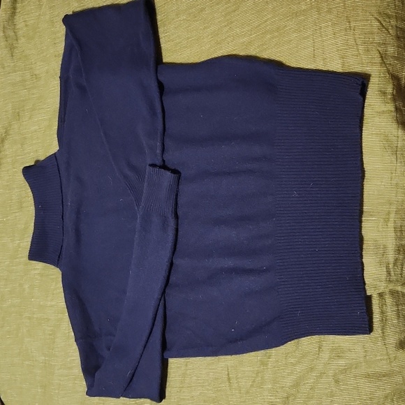 Cashmere Turtleneck Sweater - Picture 4 of 4